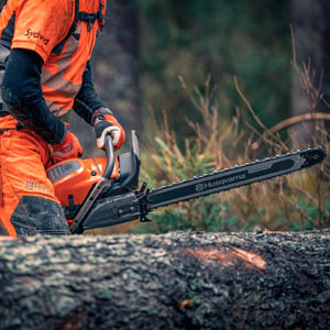 Chainsaws_1